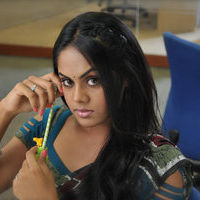 Tamil actress Karthika new stills | Picture 36637